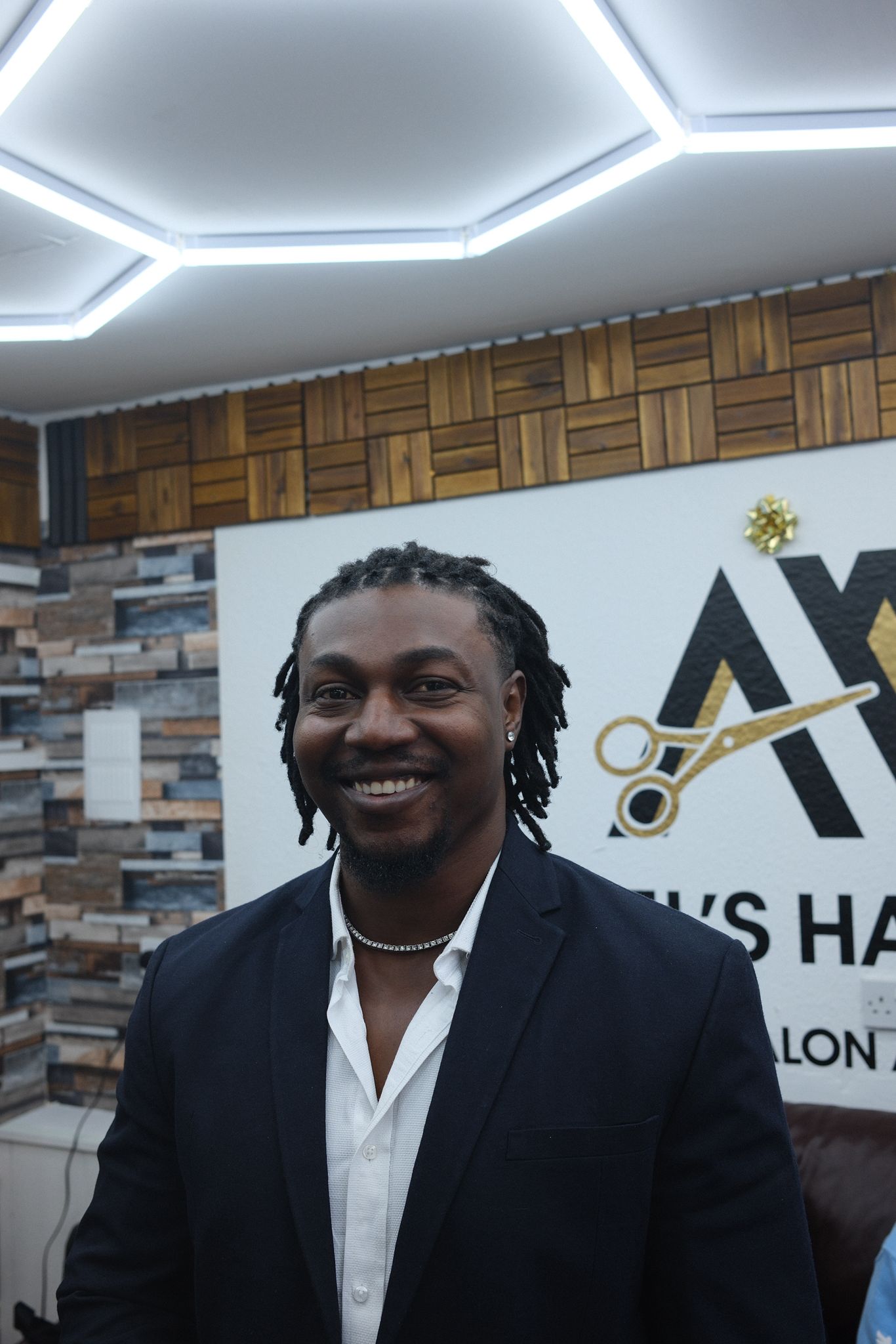 LOCS STYLING N HAIRCUT